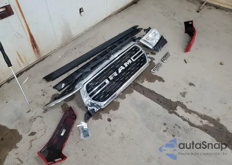 2022 Ram 1500 Big Horn/Lone Star из США, поврежденный, VIN 1C6RREBT5NN311880